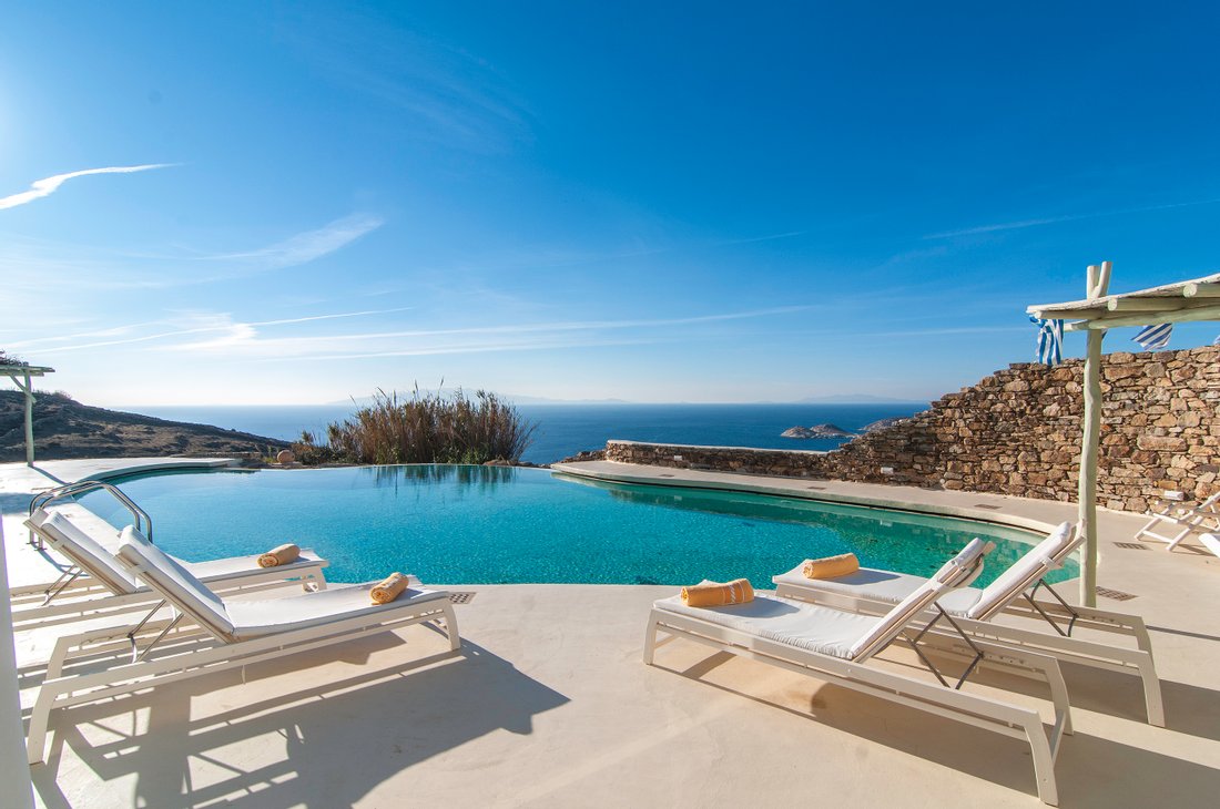 Villa in Ano Mera Community, Aegean, Greece 1 - 11220192