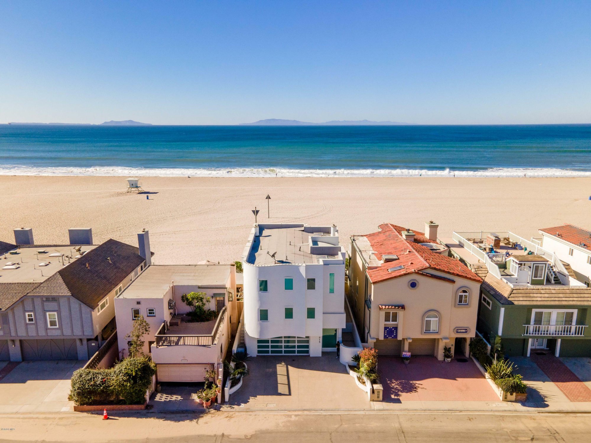 Italian Inspired Beachfront Home in Oxnard, CA, United States for sale