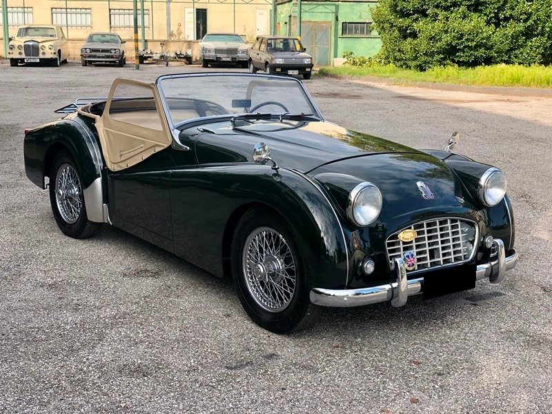 Cabriolet in Brescia, Province of Brescia, Italy 4 - 11221641