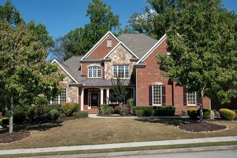 5 Bedrooms Single Family Detached In Buford, United States For