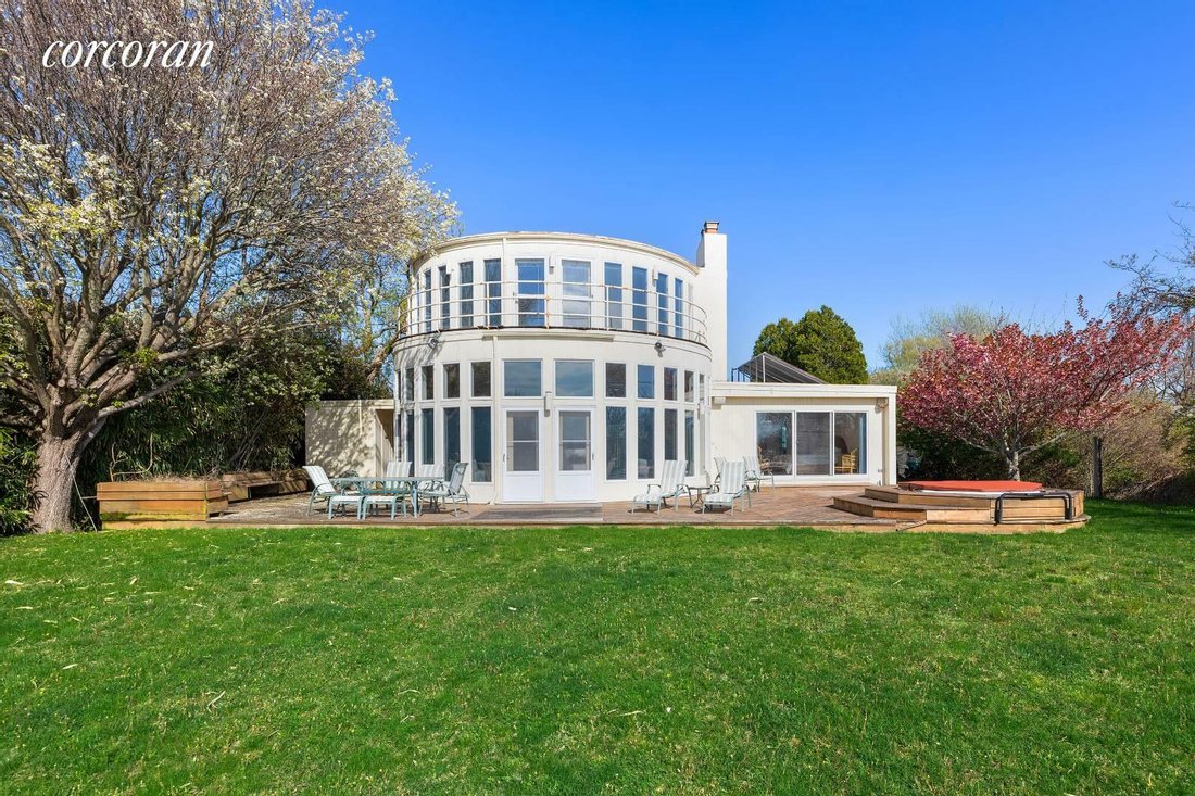 51 East Lake Drive, Montauk, Ny 11954 In Montauk, New York, United