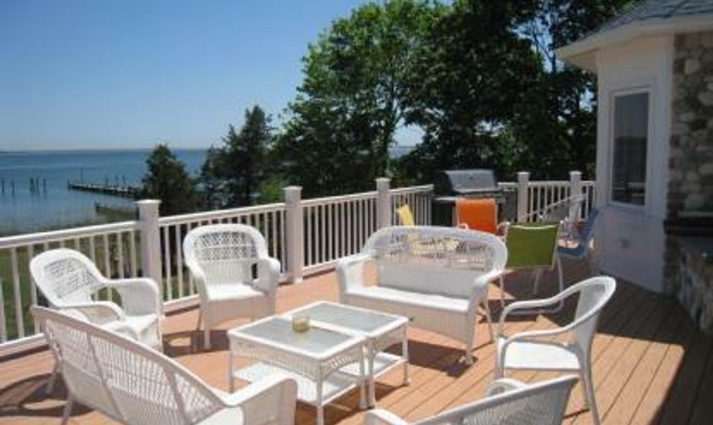 27 Canoe Place Road, Hampton Bays, Ny In Hampton Bays, New York, United