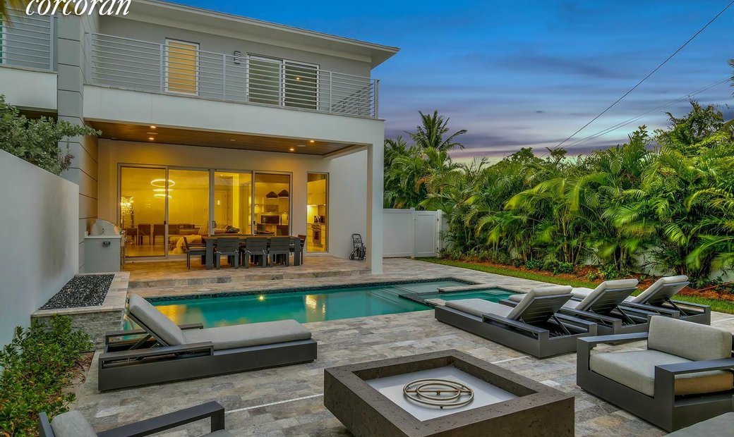 1220 Ne 8th Avenue, Delray Beach, Fl In Delray Beach, Florida, United