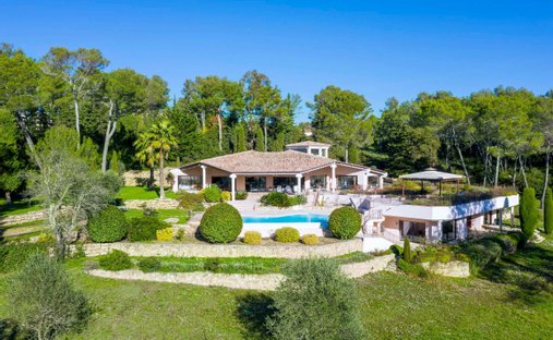 Luxury equestrian homes for sale in France | JamesEdition