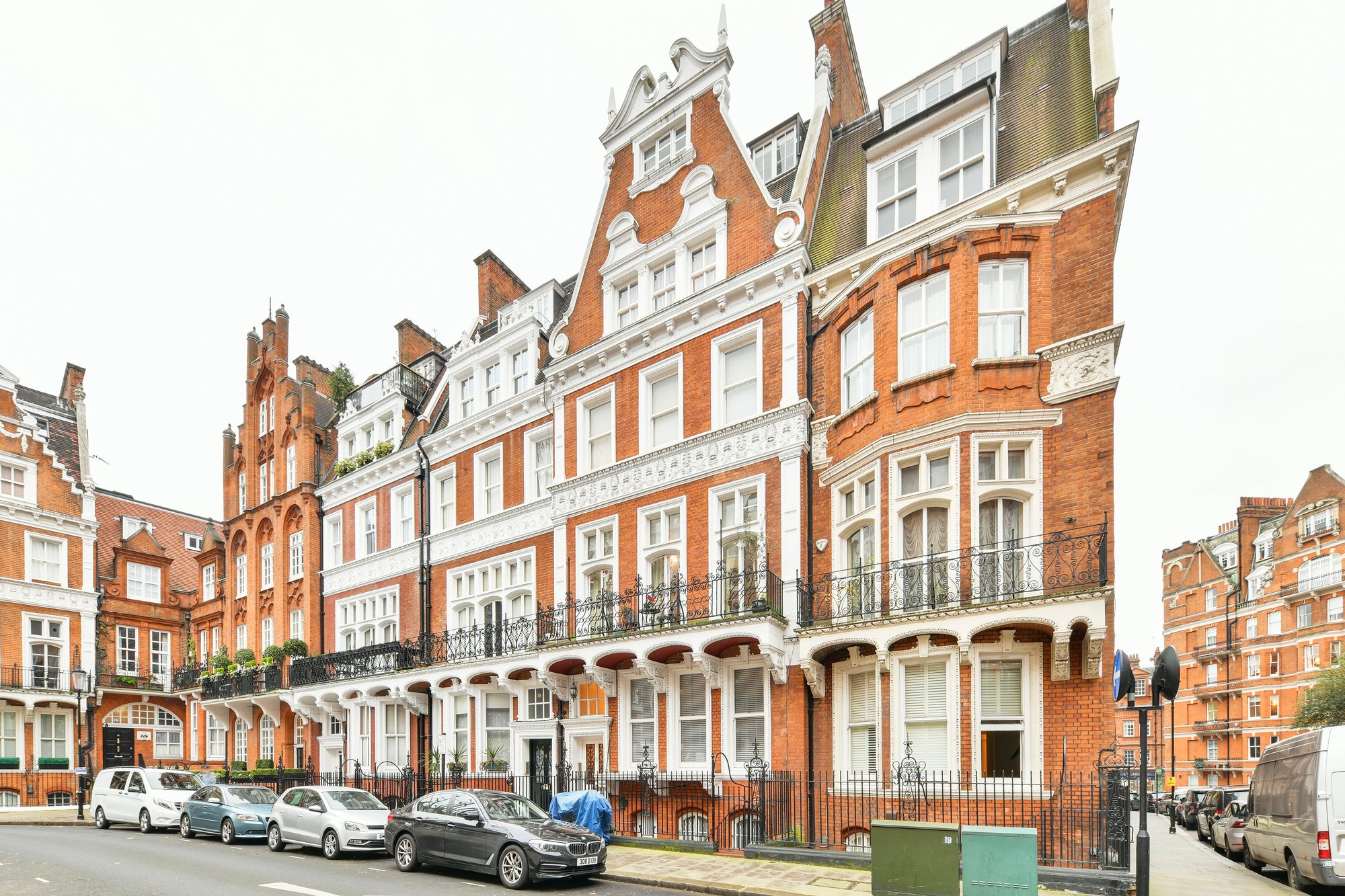 Kensington Court, Kensington, London ,W8 In London, England, United ...