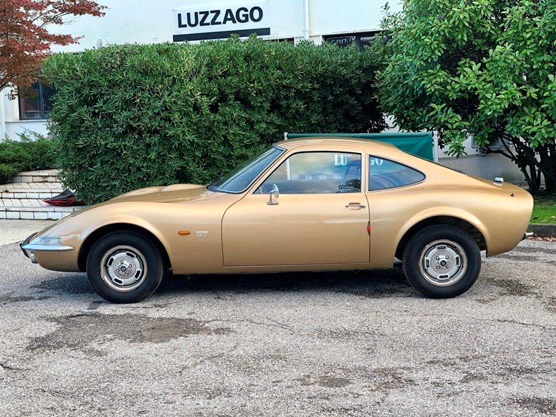 Coupe in Province of Brescia, Italy 2 - 11228363