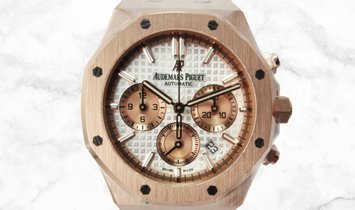 Audemars Piguet 26315OR.OO.1256OR.01 Royal Oak Chronograph 18K Rose Gold Silver Toned Dial