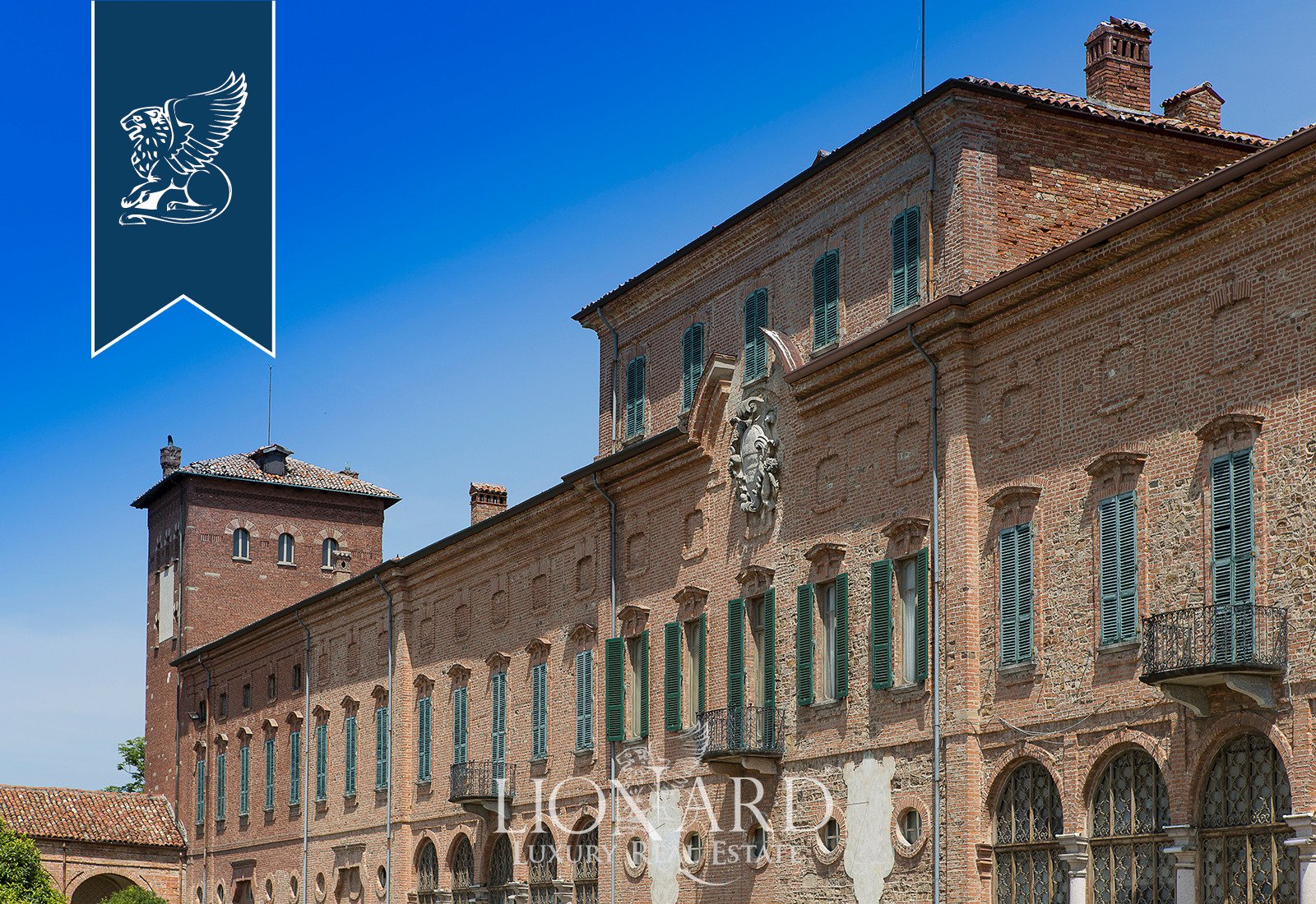 Prestigious Castle For Sale In Milan In Montalto Pavese, Lombardy