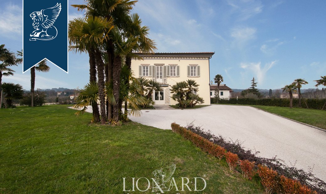 Luxury Home With Garden For Sale In Lucca In Lucca, Tuscany, Italy For