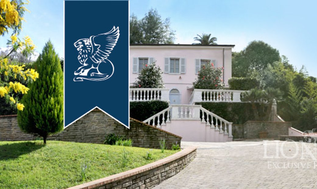 Casas De Lujo En Italia En Venta En Carrara, Toscana, Italia En Venta