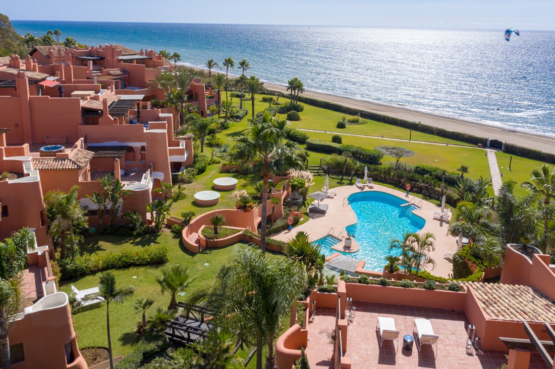 Penthouse in Playa los Monteros, Andalusia, Spain 1 - 11234657