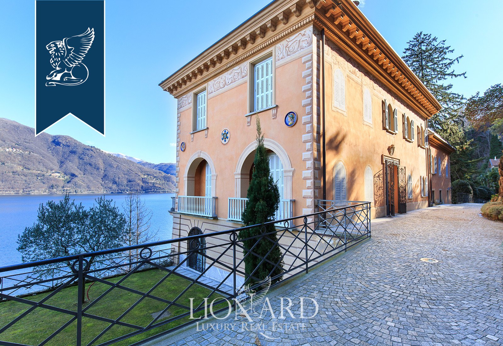 Magnificent Lake Front Villa For Sale In Piedmont In Cannobio, Piedmont