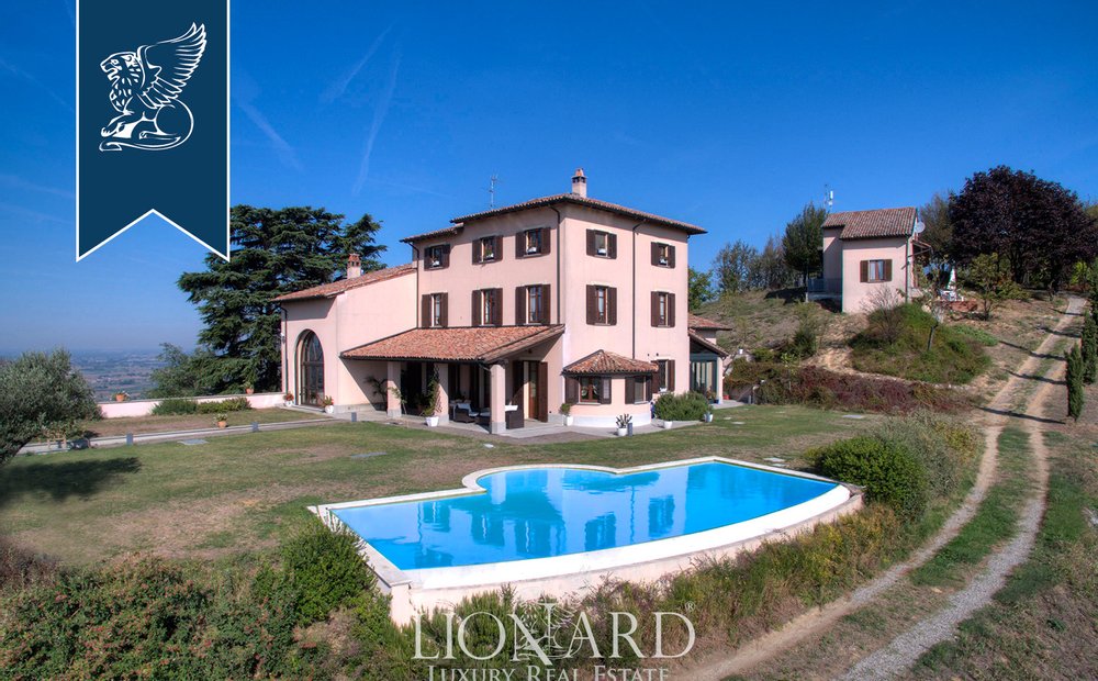 Luxury Villa With Swimming Pool For Sale Near Milan In Vigevano Lombardy Italy For Sale 10918814