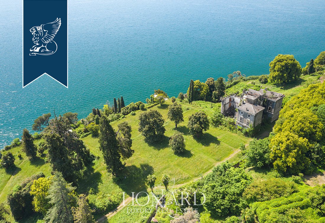 Prestigious Villa With A View Of Lake Maggiore In Verbania, Piedmont