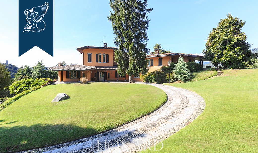 Luxury Estate For Sale In The Center Of Como In Como, Lombardy, Italy