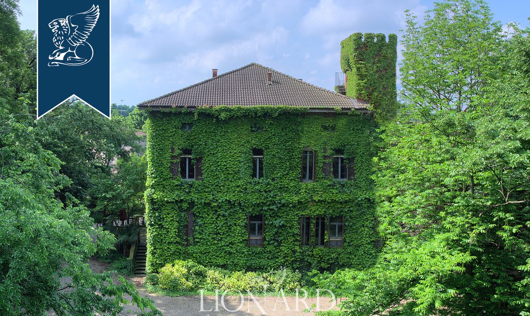 Historical Villa With Park For Sale In Cremona In Lombardy, Italy For Sale (10919282)