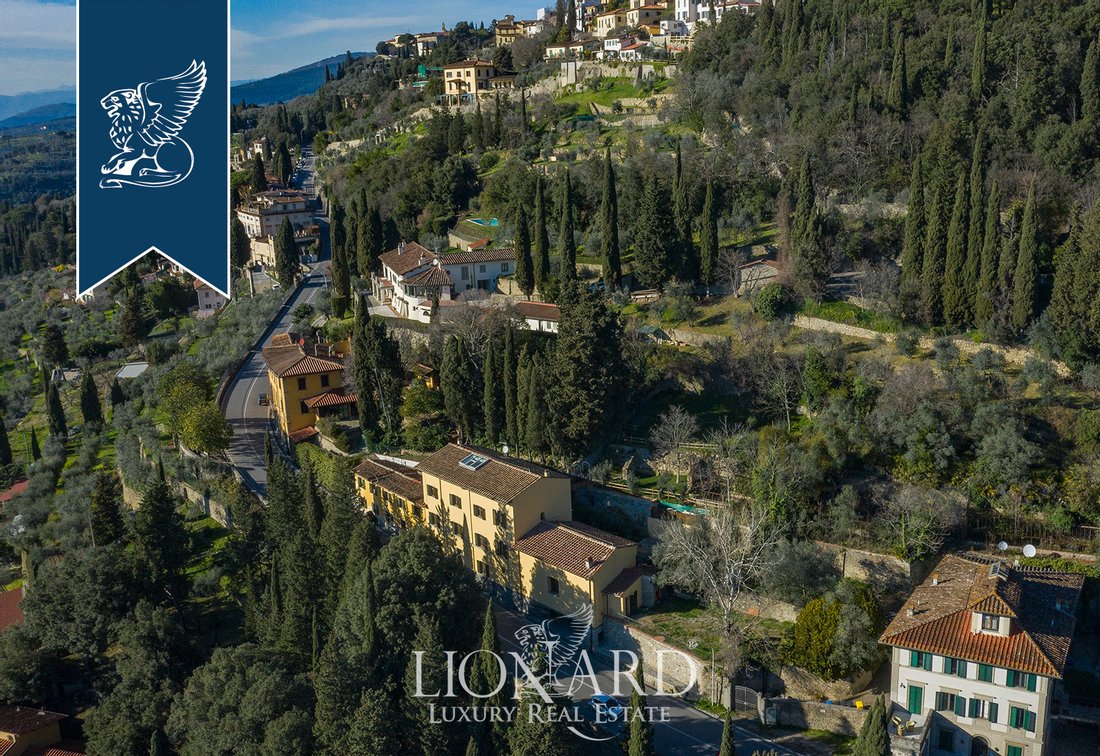Luxury Villa With Panoramic View For Sale In Fiesole In Fiesole