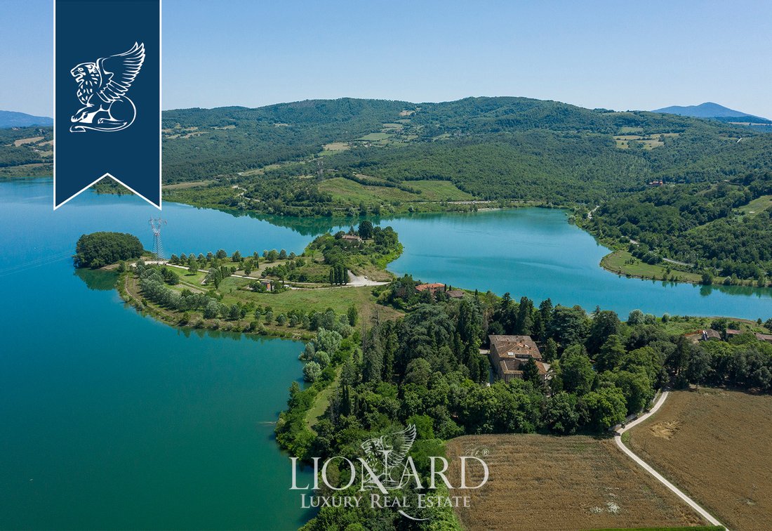 Wonderful Historical Villa For Sale Near Florence In Tuscany, Italy For