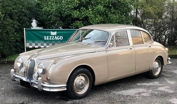 1966 Jaguar MK II (11239000)