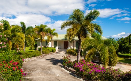 Luxury beachfront homes for sale in Antigua, Antigua and Barbuda ...