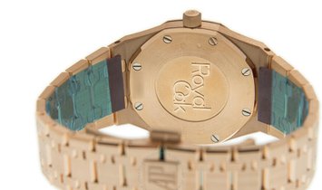 AUDEMARS PIGUET ROYAL OAK QUARTZ REF 67651OR.ZZ.1261OR.02