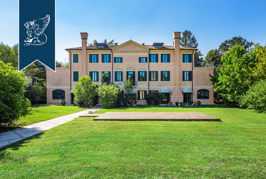 Majestic 15th Century Estate For Sale In Treviso In Treviso, Italy For Sale (11240737)