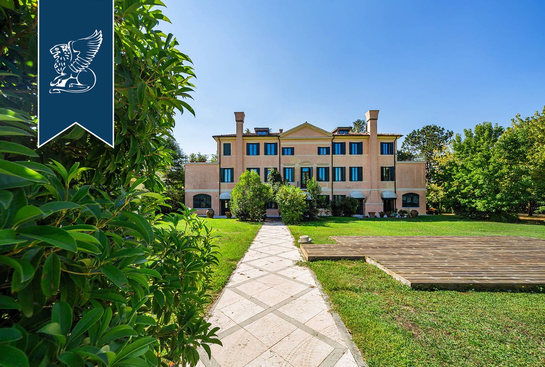Majestic 15th Century Estate For Sale In Treviso In Treviso, Italy For Sale (11240737)