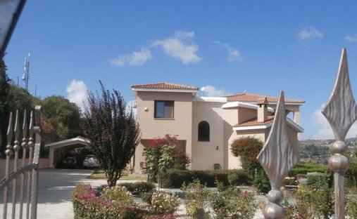 Villa in Letymvou, Paphos, Cyprus 1