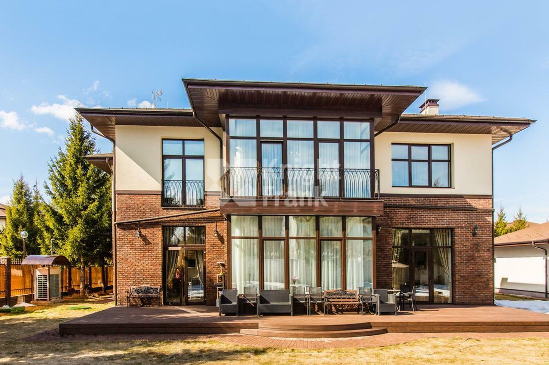 House In Znamenskoye, Moscow, Russia For Sale (11247151)