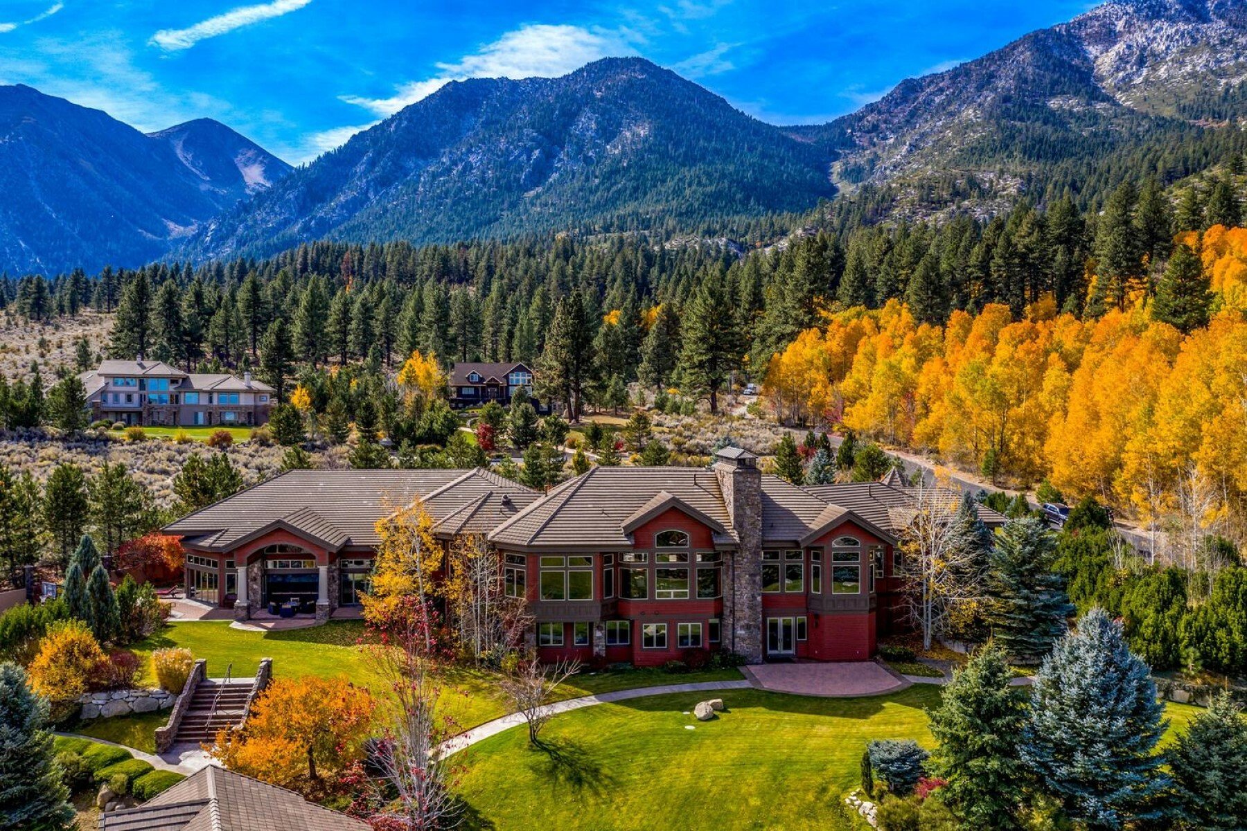 Private Estate Near Lake Tahoe In Gardnerville, Nevada, United States