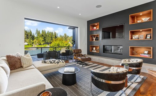 Propiedades de lujo vista al lago a la venta en Lake Oswego, Oregón