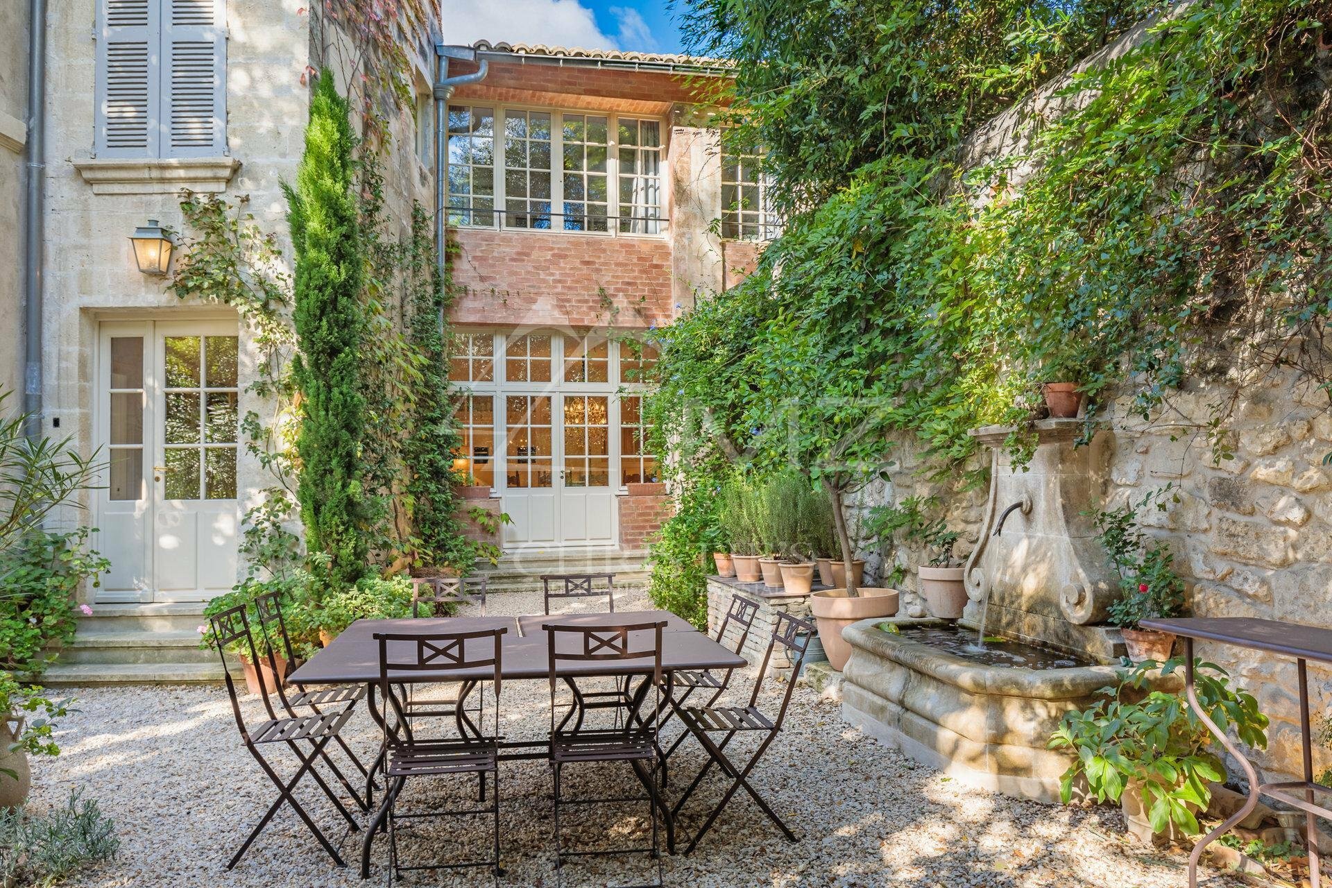 avignon-private-mansion-within-the-historic-center-in-avignon-france-for-sale-11184779