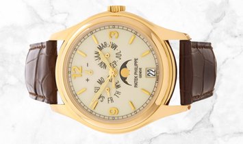 Patek Philippe Complications 5146J-001 Annual Calendar, Moon Phases Yellow Gold