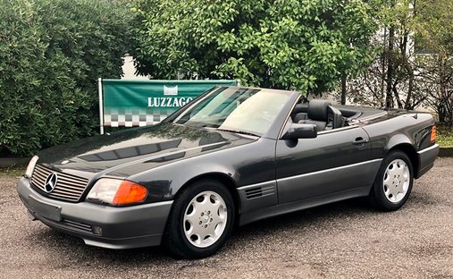 1990 Mercedes-Benz SL 300 in Brescia, Italy 1