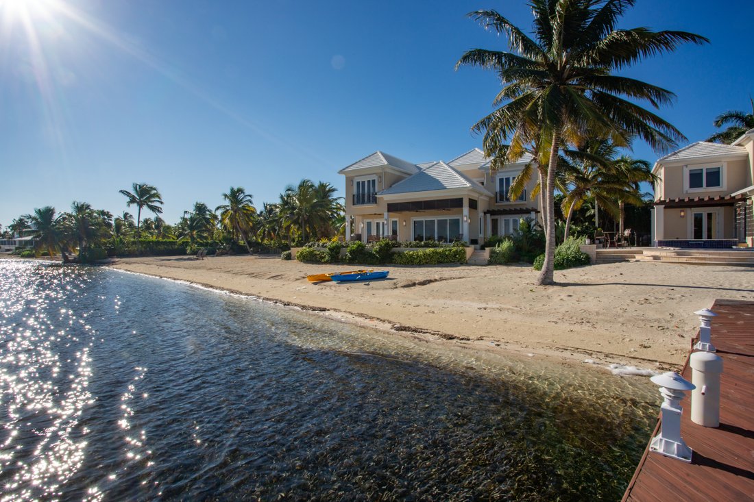 Compound Kai In Rum Point, North Side, Cayman Islands For Sale (11254782)