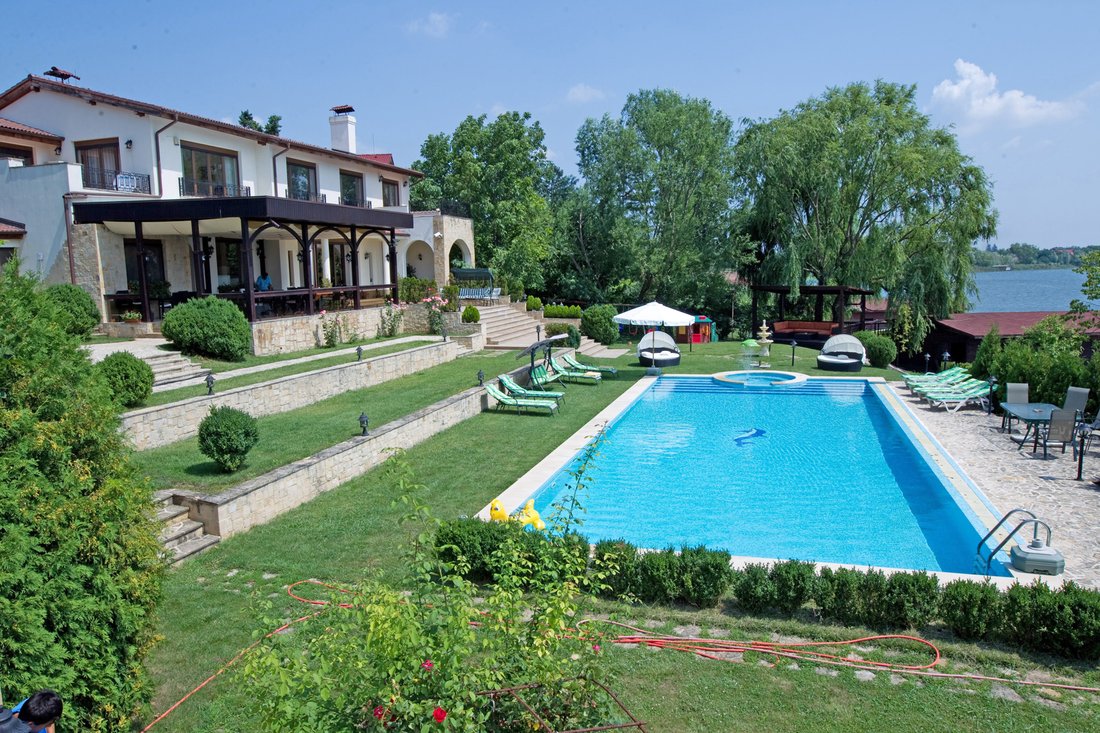 House in Snagov, Ilfov County, Romania 1 - 11255325