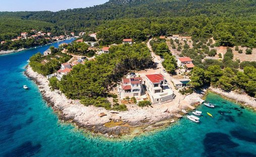 Villa en Gradski kotar Stari grad, Korčula, Condado de Dubrovnik-Neretva 1