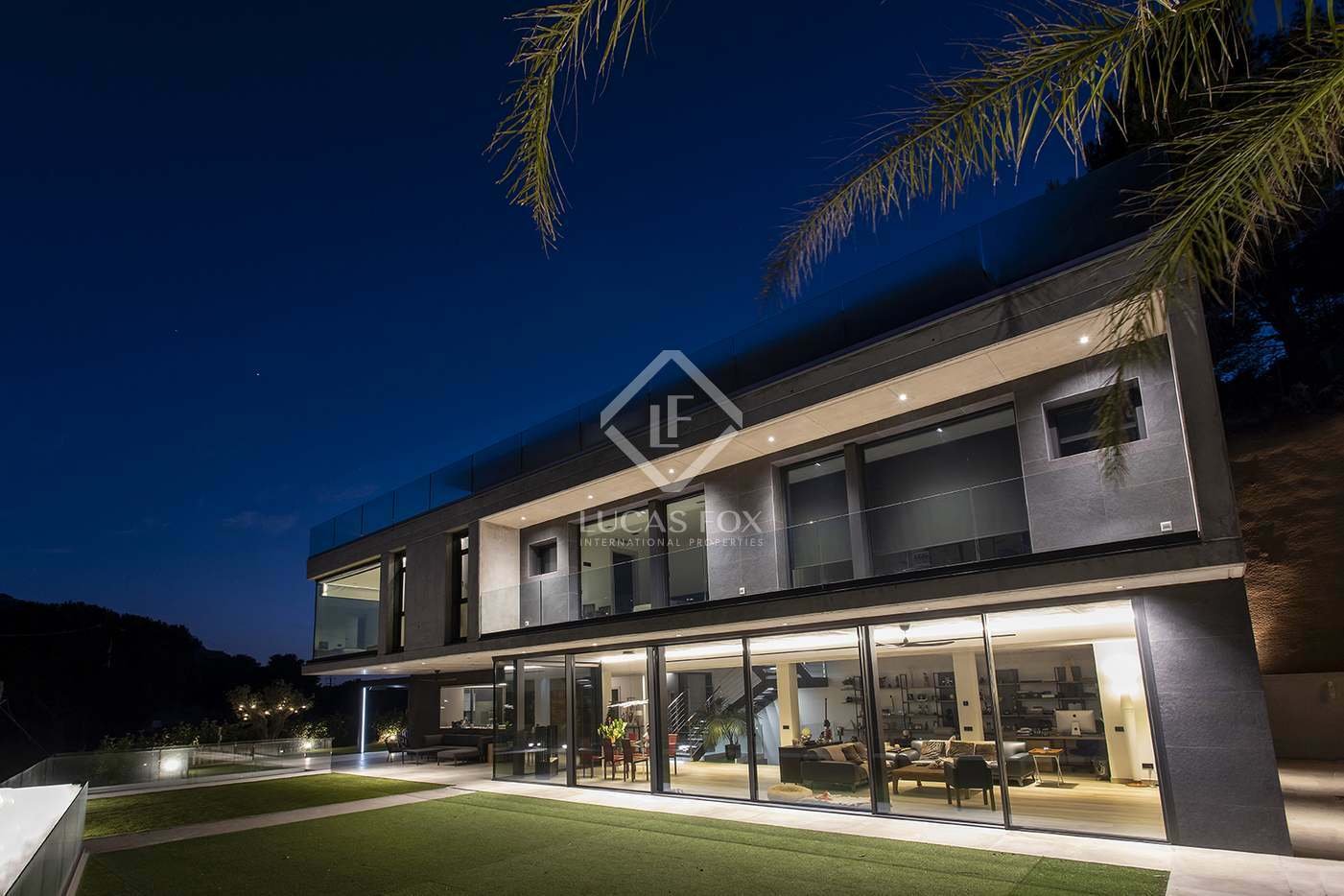 Barcelona House / Villa In Barcelona, Catalonia, Spain For Sale (11257083)