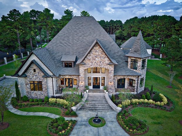 Luxury homes for sale in Dothan Alabama JamesEdition