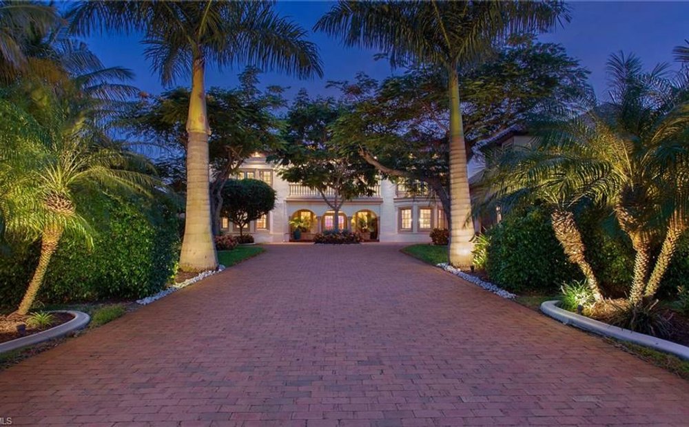 casas de lujo en venta en cabo coral