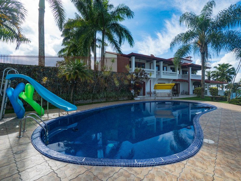Luxury Home In Tinamaste In Pérez Zeledón, Costa Rica For Sale (11259409)