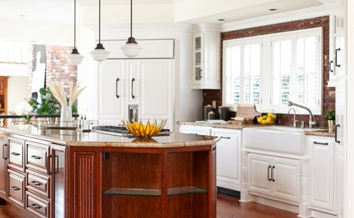 casas de lujo con biblioteca a la venta en Newport Beach, California