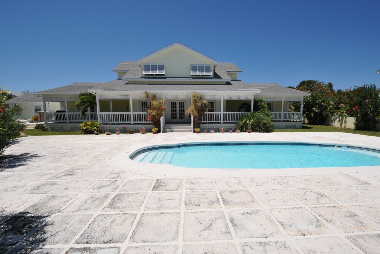 Waterfront Home In Nassau In Nassau, New Providence, The Bahamas For