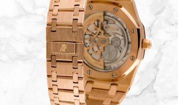 Audemars Piguet 15202OR.OO.0944OR.01 Royal Oak "Jumbo" Extra Thin 18K Rose Gold Silvered Dial