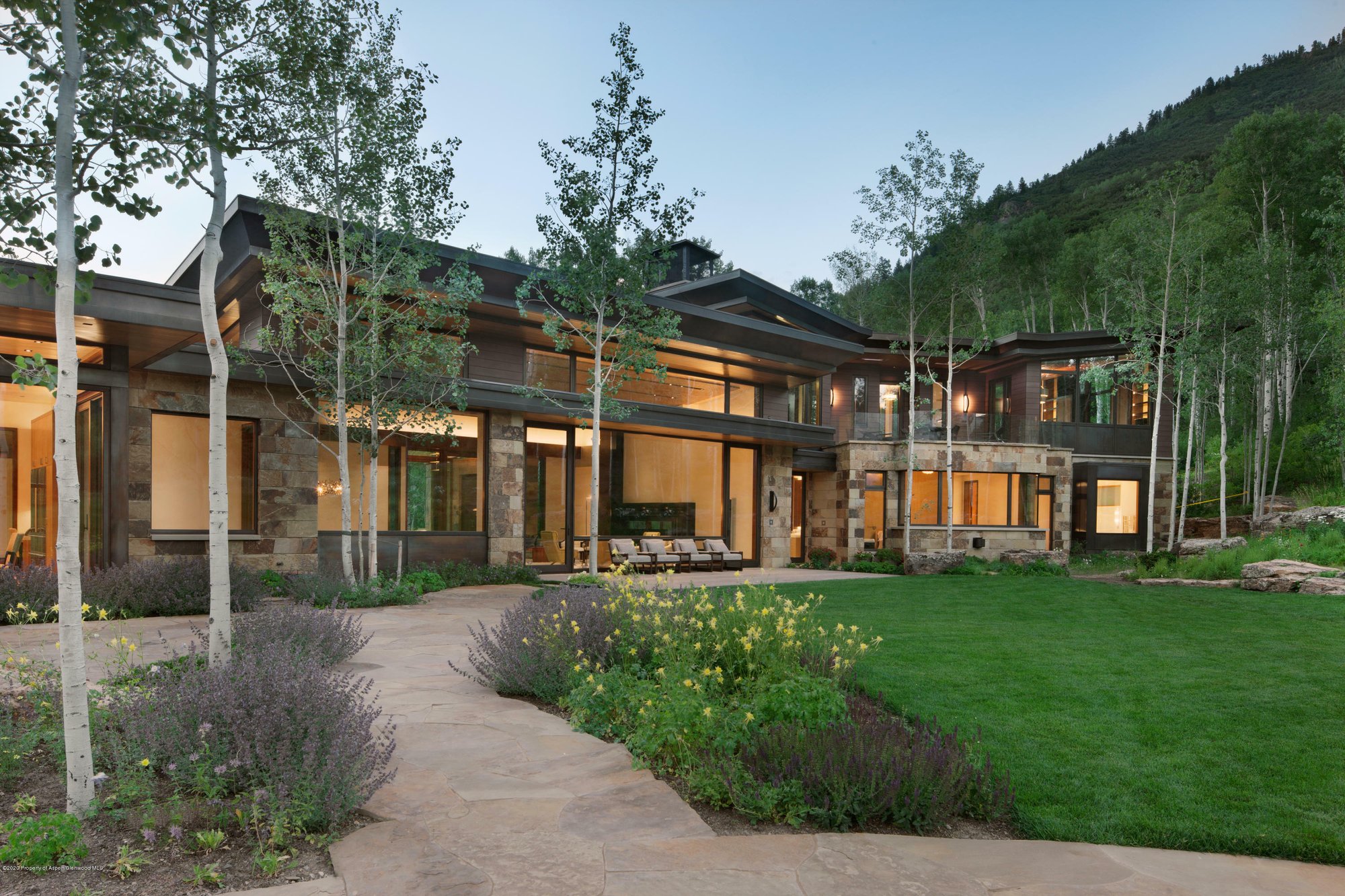5 Bedrooms Single Family Detached in Aspen, CO, United States for sale