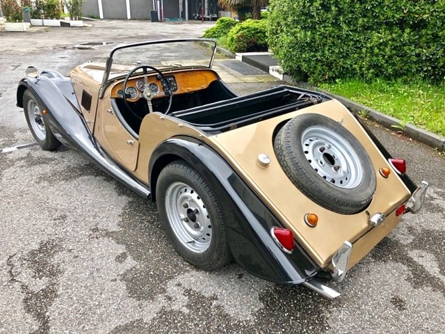 Cabriolet in Brescia, Province of Brescia, Italy 3 - 11272453