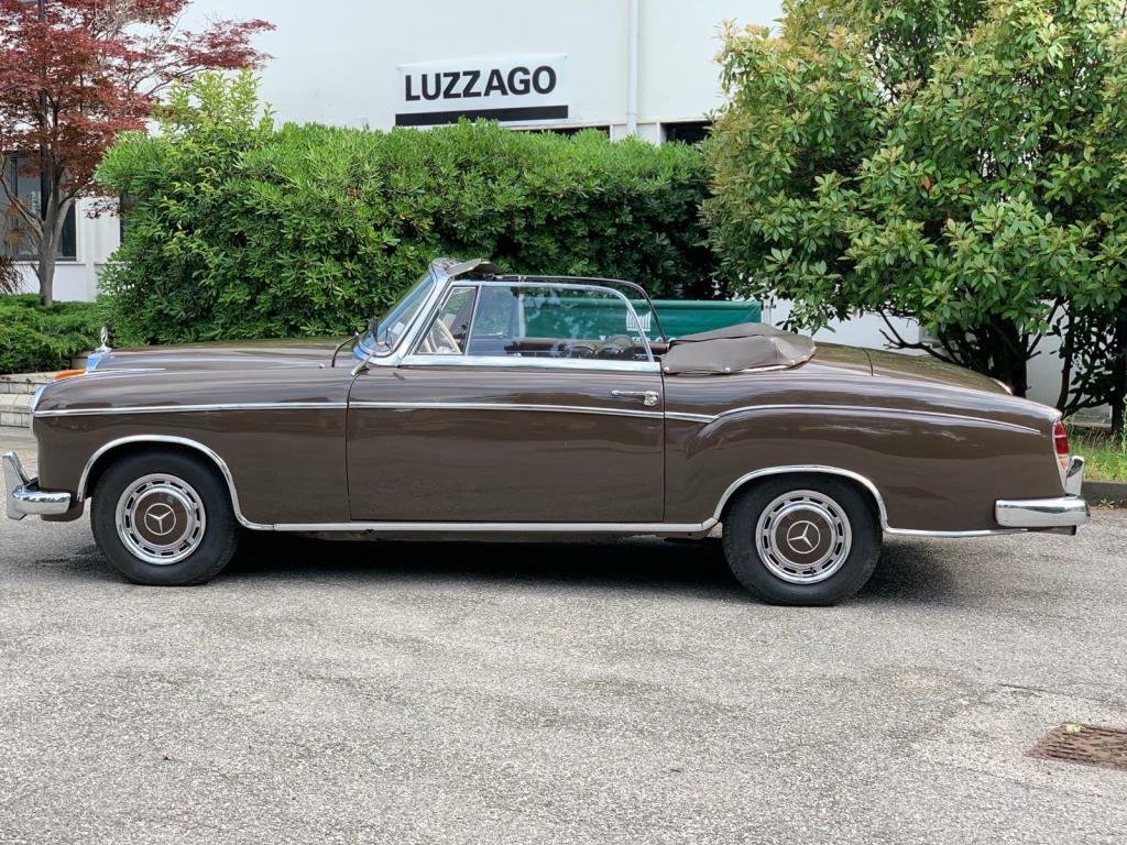 Cabriolet in Brescia, Province of Brescia, Italy 2 - 11273532