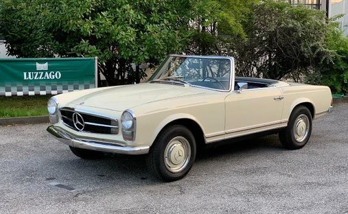 1967 Mercedes-Benz SL 250 in Brescia, Italy 1