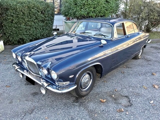 Sedan in Brescia, Province of Brescia, Italy 1 - 11273727