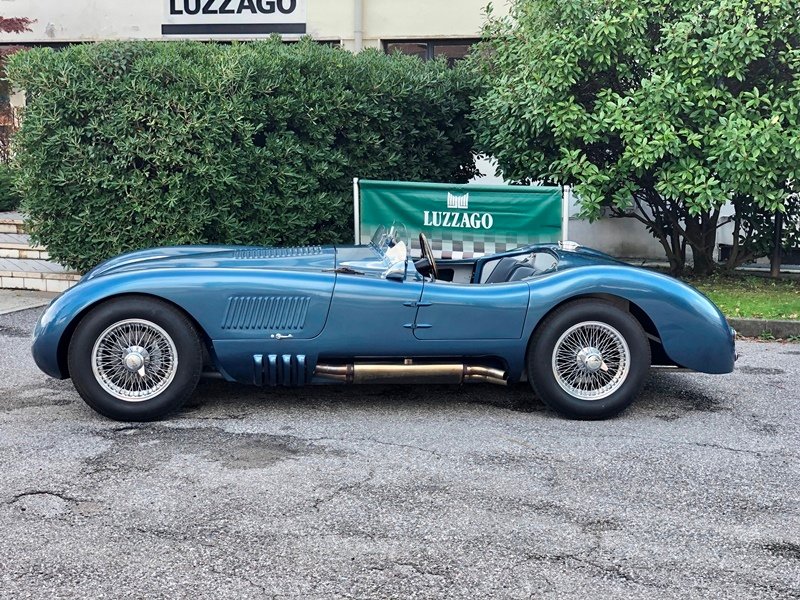Cabriolet in Brescia, Province of Brescia, Italy 2 - 11273744